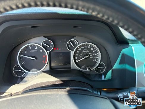 Used 2017 Toyota Tundra Limited w/ Limited Premium Package image 18