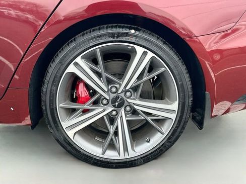 Certified 2025 Genesis G70 2.5T w/ Sport Prestige Package RWD image 23