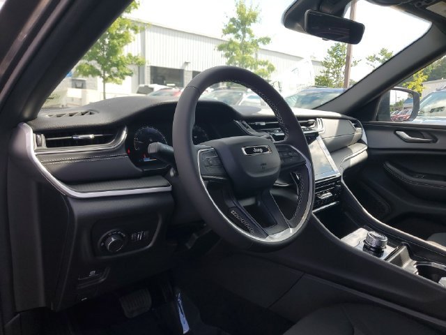 New 2026 Jeep Grand Cherokee Laredo AWD/4WD image 19