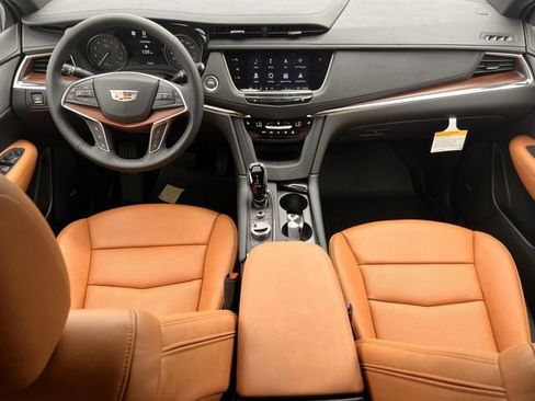New 2026 Cadillac XT5 Premium Luxury w/ LPO, Floor Liner Package image 9