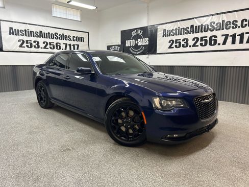 Used 2015 Chrysler 300 S AWD/4WD image 1