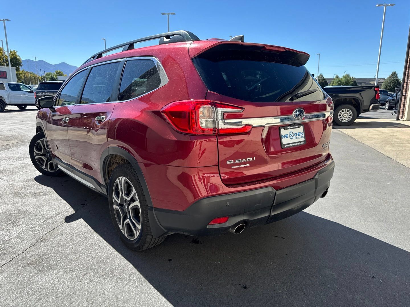 Used 2023 Subaru Ascent Touring AWD/4WD image 6