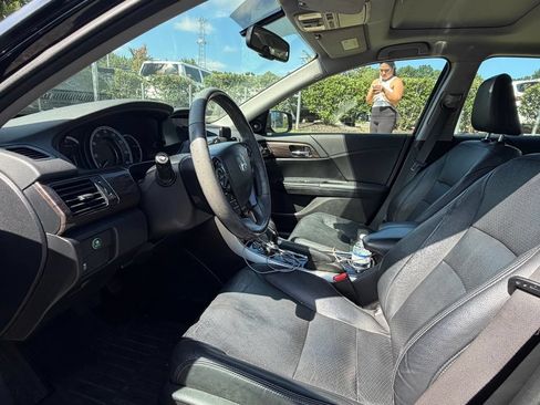 Used 2017 Honda Accord EX-L image 17