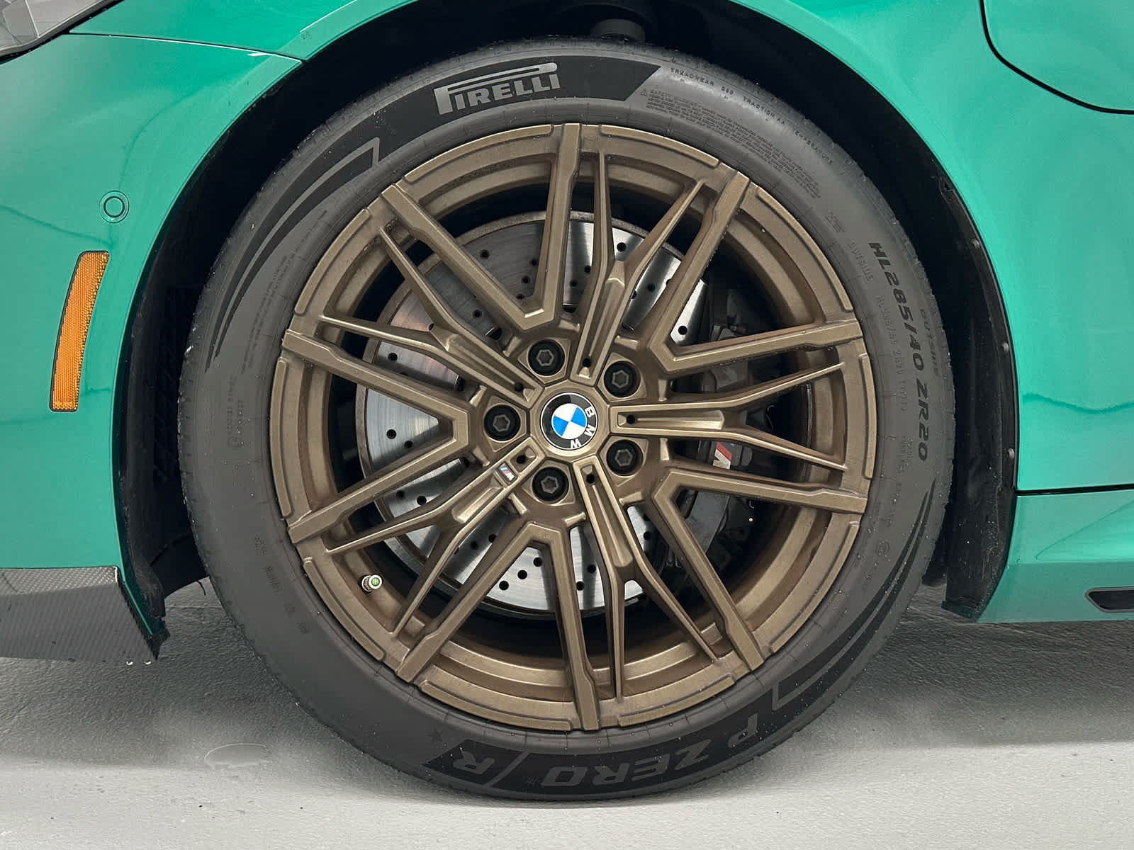 Used 2025 BMW M5 w/ Carbon Package AWD/4WD image 9