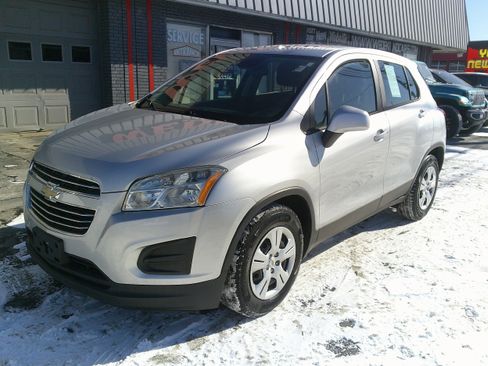 Used 2016 Chevrolet Trax LS image 11