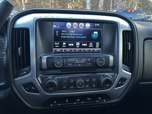 Used 2017 GMC Sierra 1500 SLE image 11