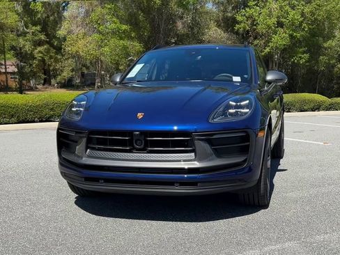 New 2025 Porsche Macan Turbo image 3