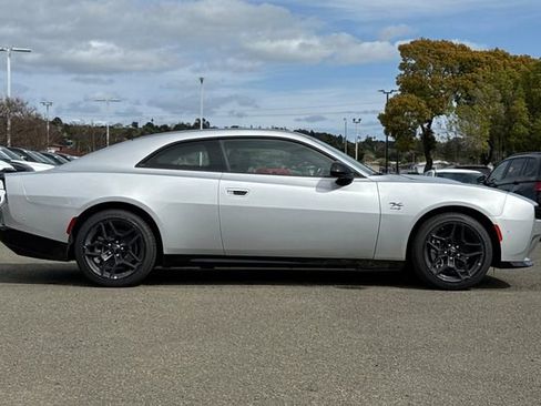 New 2024 Dodge Charger R/T w/ Plus Group image 3