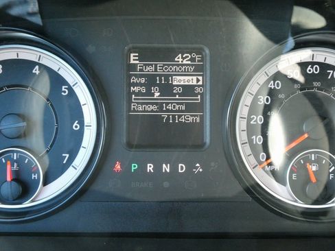 Used 2017 RAM 1500 Express image 27