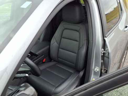 Used 2025 Chevrolet Equinox LT w/ Convenience Package II AWD/4WD image 19