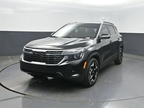 Used 2025 Kia Seltos EX FWD image 1