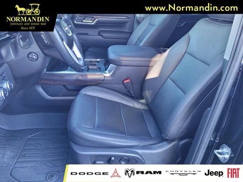 Used 2023 GMC Sierra 1500 SLT w/ SLT Premium Plus Package AWD/4WD image 15