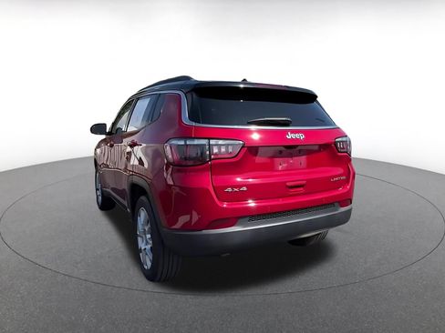 Used 2025 Jeep Compass Limited AWD/4WD image 11