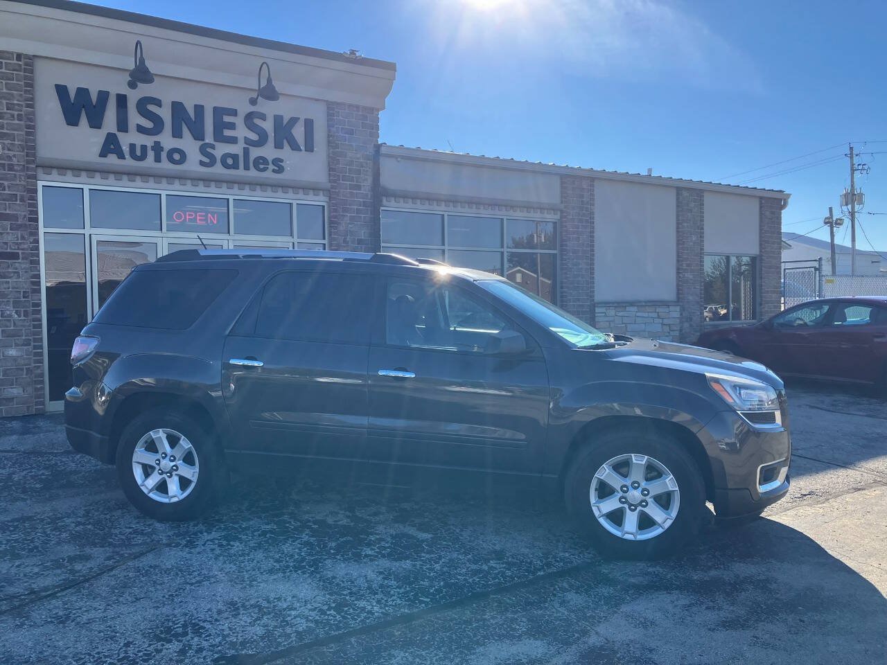 Used 2015 GMC Acadia SLE AWD/4WD image 2