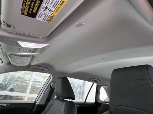 Used 2025 Toyota RAV4 XLE image 10