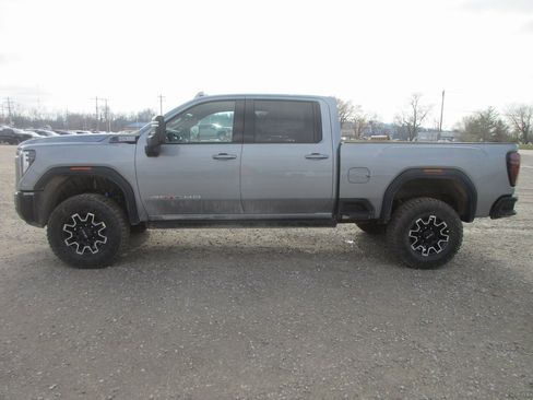 New 2026 GMC Sierra 2500 AT4X image 9