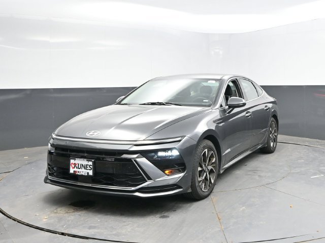 Used 2025 Hyundai Sonata SEL FWD image 6