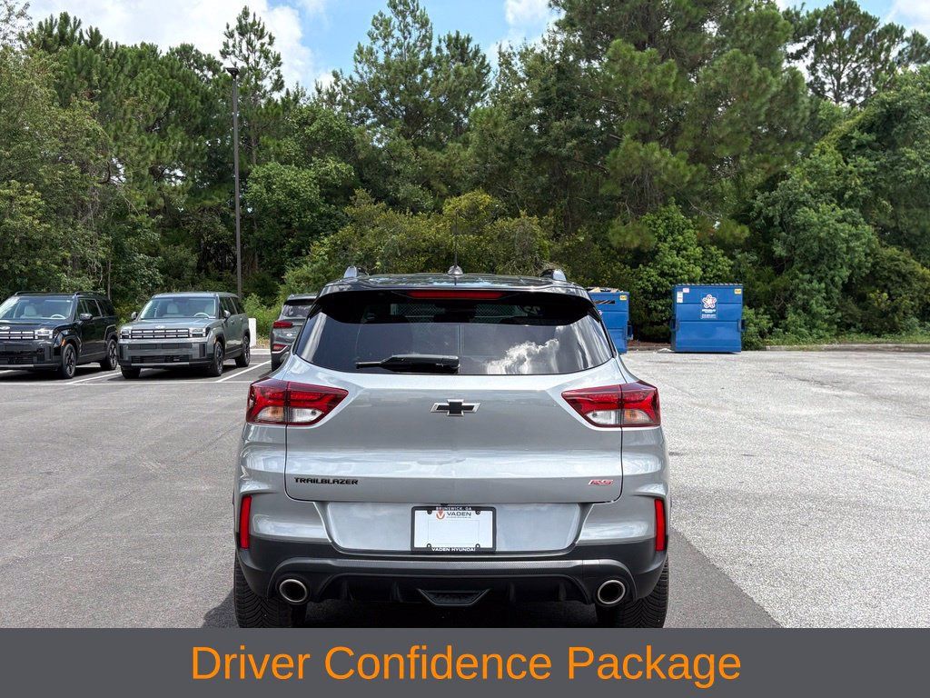 Used 2023 Chevrolet TrailBlazer RS w/ Convenience Package FWD image 4