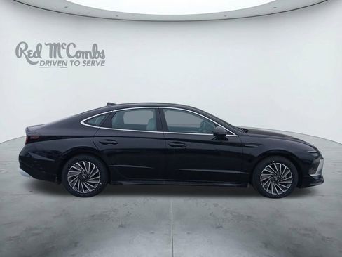 New 2025 Hyundai Sonata Limited FWD image 6