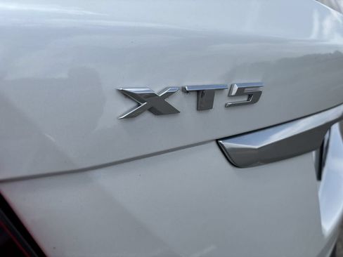 Used 2022 Cadillac XT5 Premium Luxury w/ Technology Package AWD/4WD image 37