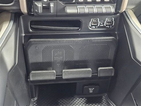 Certified 2022 RAM 2500 Laramie image 25