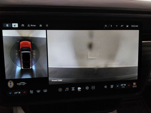 Used 2023 Rivian R1S Launch Edition image 25