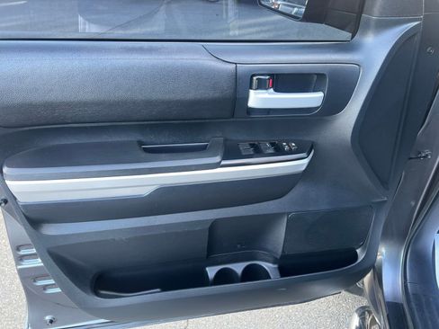 Used 2014 Toyota Tundra SR5 w/ SR5 Upgrade Package image 23