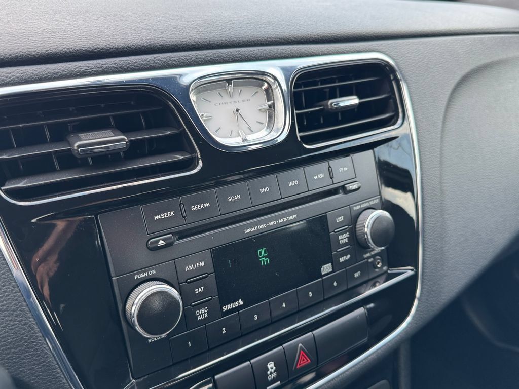 Used 2013 Chrysler 200 Touring FWD image 24