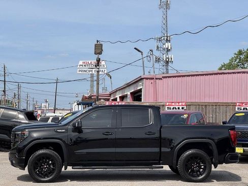 Used 2025 GMC Sierra 1500 Elevation w/ Elevation Premium Package RWD image 4
