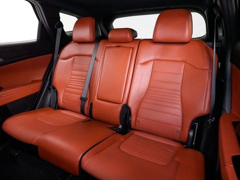 Certified 2025 Kia Sportage SX image 27