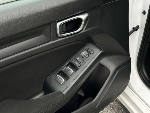 Used 2023 Honda Civic Sport image 16