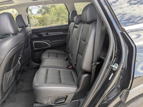 Certified 2020 Kia Telluride EX w/ Towing Package image 20