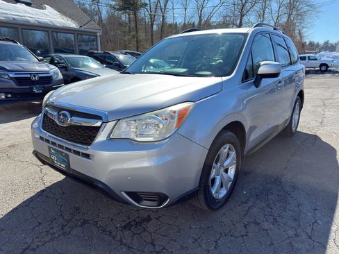 Used 2015 Subaru Forester 2.5i Premium w/ All-Weather Package image 3