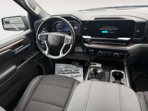 Used 2024 Chevrolet Silverado 1500 RST w/ Redline Edition AWD/4WD image 11