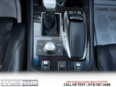 Used 2013 Lexus LS 460 AWD image 30