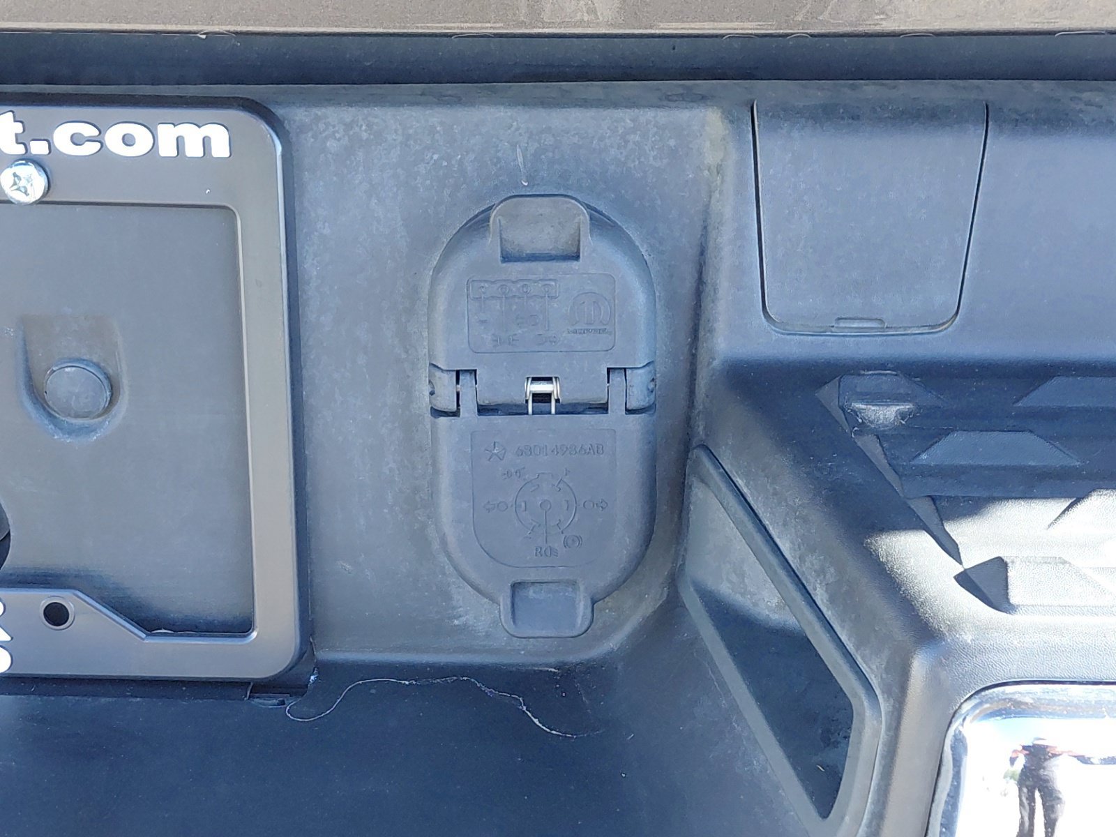Used 2023 RAM 1500 Laramie AWD/4WD image 6