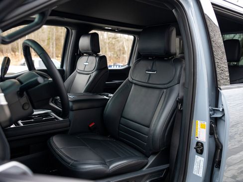 Used 2026 Ford F450 Platinum image 33