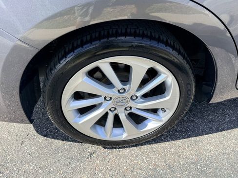 Used 2017 Acura ILX image 11