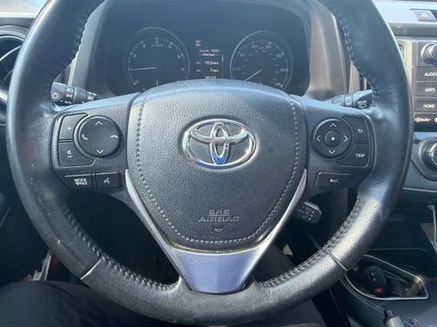 Used 2018 Toyota RAV4 XLE w/ Plus Extra Value Package FWD image 15