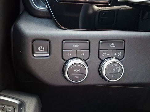 New 2026 GMC Sierra 1500 Elevation AWD/4WD image 15