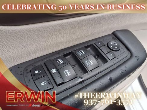 Used 2023 Chrysler Voyager LX image 18