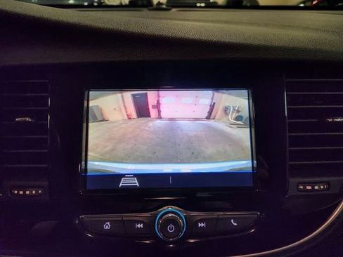 Used 2022 Buick Encore Preferred w/ Safety Package AWD/4WD image 16