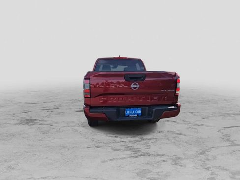 Used 2023 Nissan Frontier SV image 7
