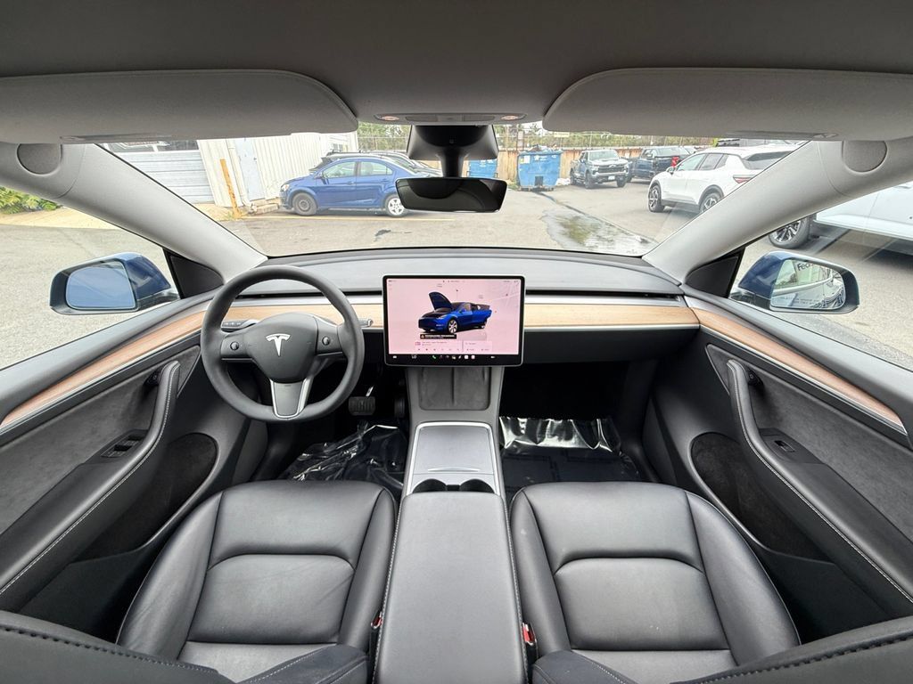 Used 2023 Tesla Model Y Long Range AWD/4WD image 20