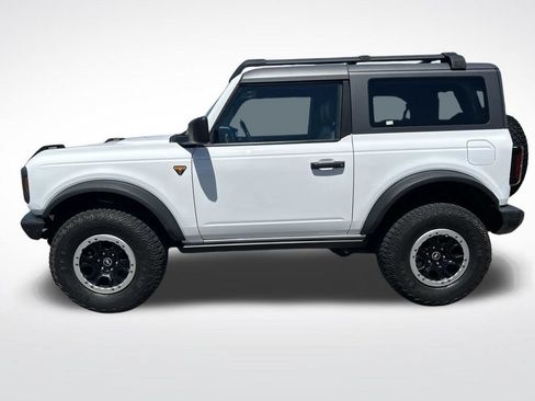 Used 2021 Ford Bronco Badlands w/ Sasquatch Package AWD/4WD image 2