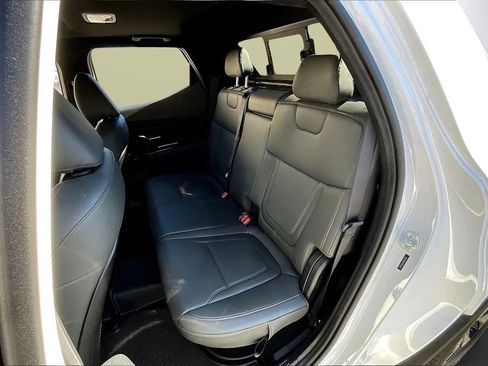 Used 2024 Hyundai Santa Cruz Limited image 22