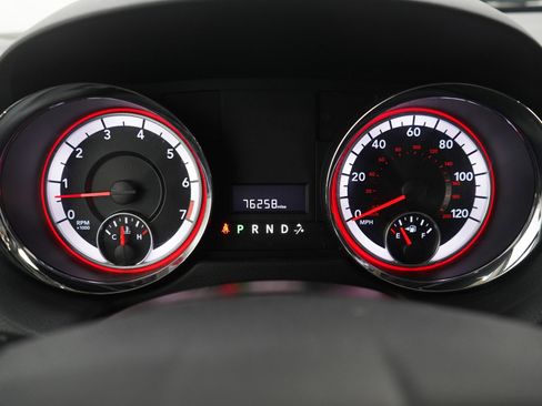 Used 2018 Dodge Grand Caravan SE image 24