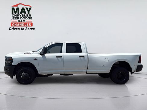 New 2026 RAM 3500 Tradesman AWD/4WD image 4