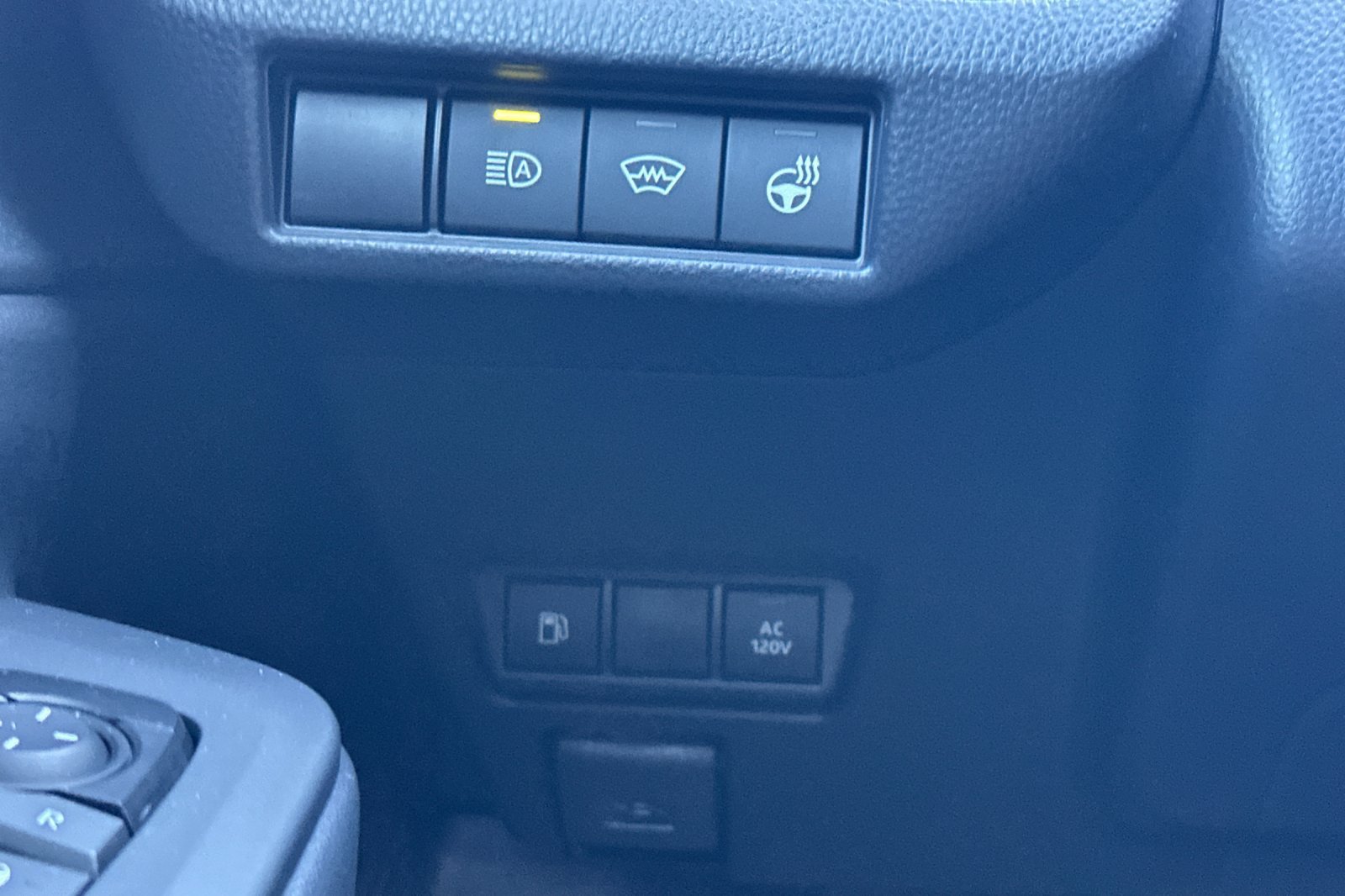 Certified 2026 Toyota Prius Plug-In Hybrid FWD image 43