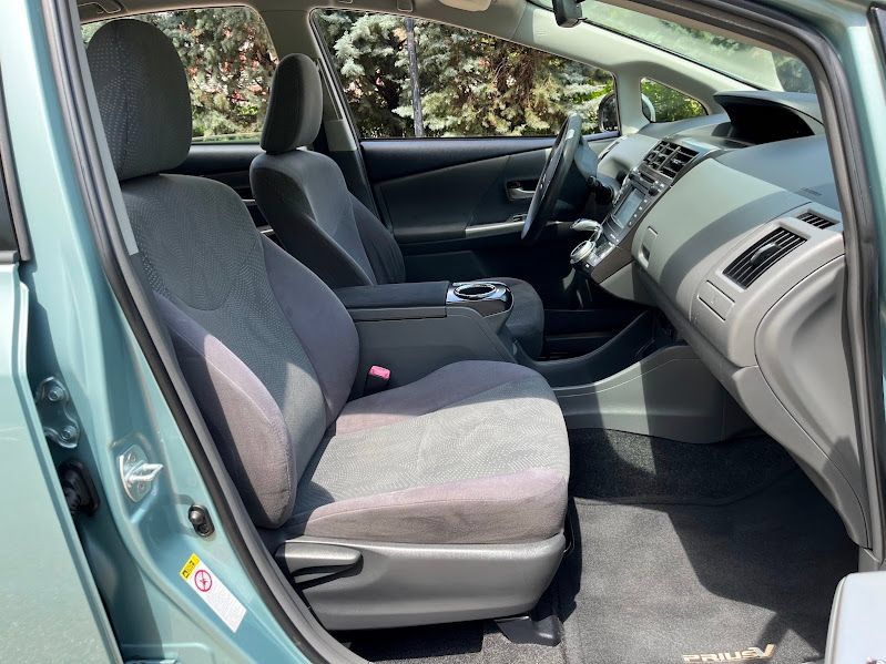 Used 2013 Toyota Prius V Three FWD image 35